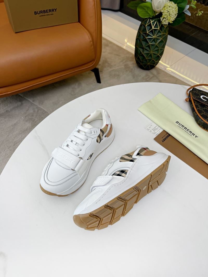 Burberry Low Shoes